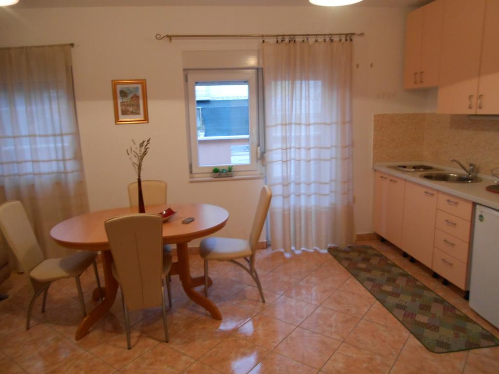 Apartments Luvi تروغير الغرفة الصورة