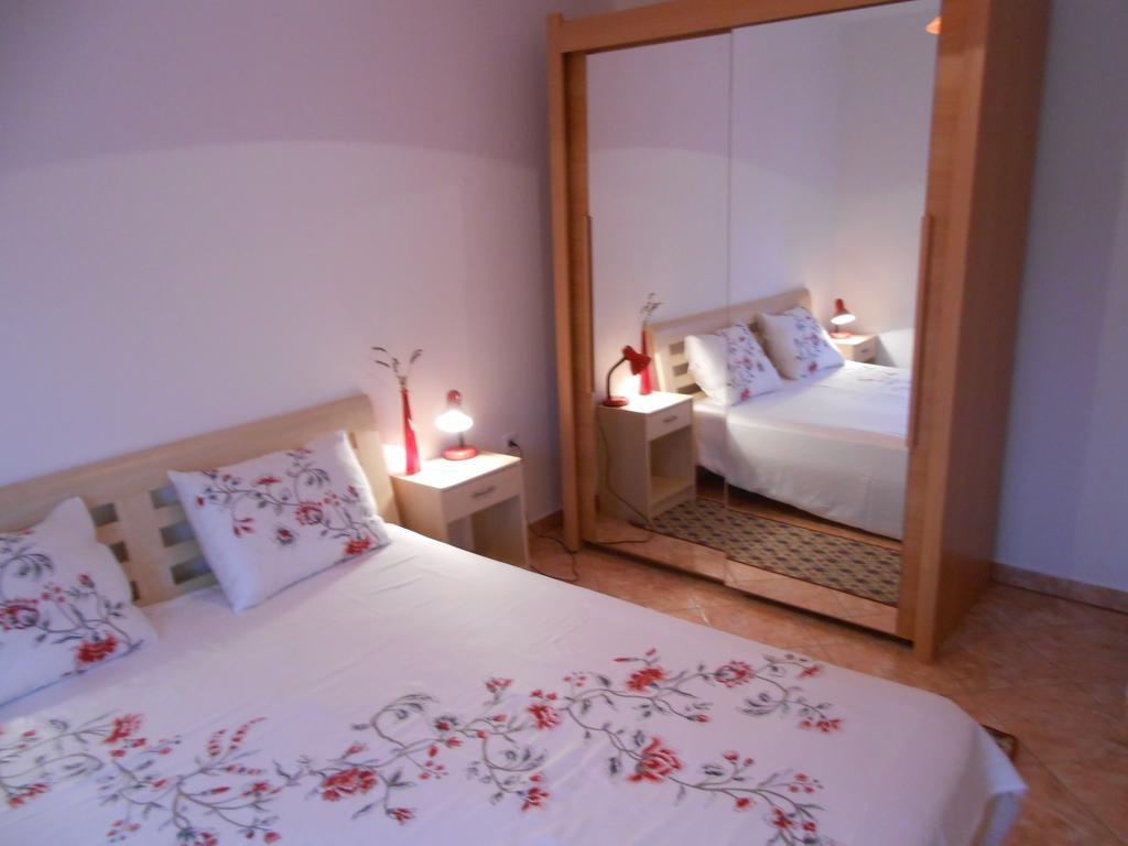 Apartments Luvi تروغير الغرفة الصورة